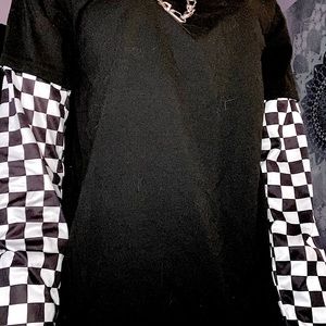 Long sleeve black shirt checkered sleeves